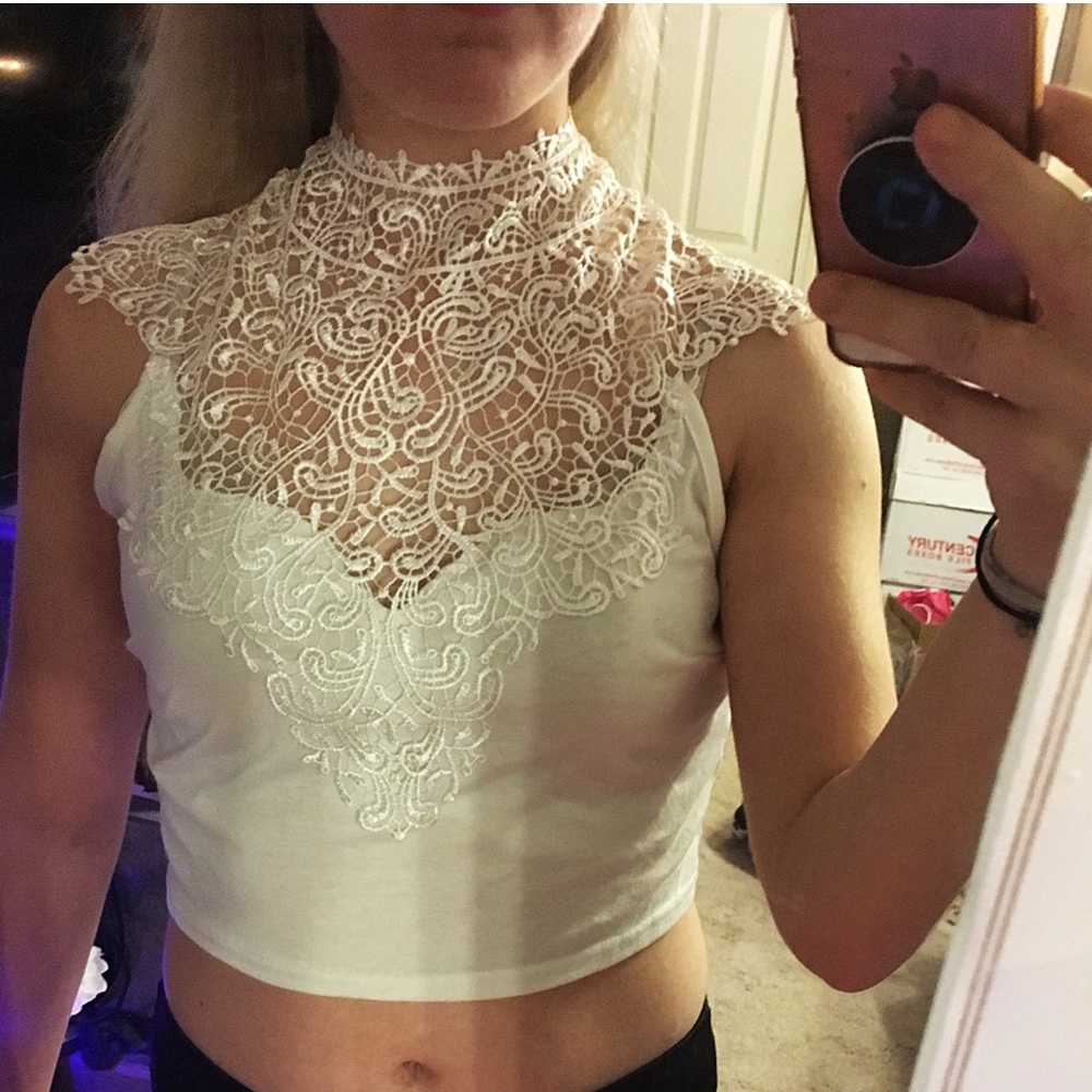 High neck lace crop top